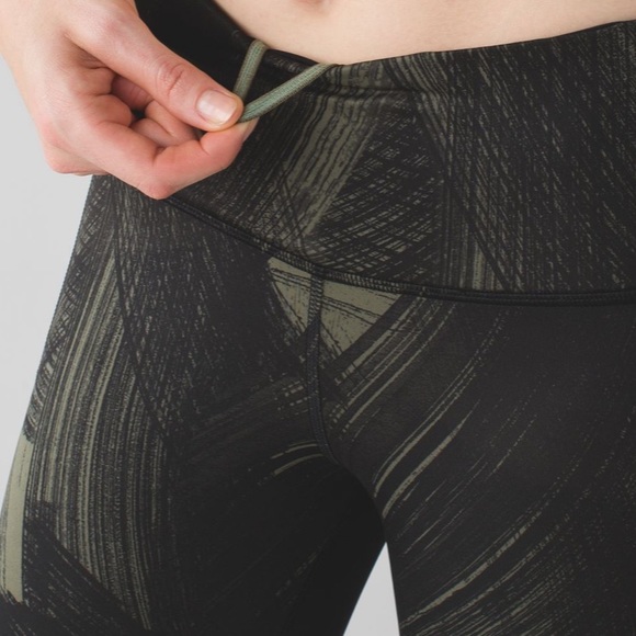 Lululemon Fresh Mesh Run Crop Sz 4 - Picture 5 of 16